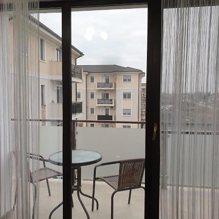 Apartament Adriana Leilighet Giroc Eksteriør bilde
