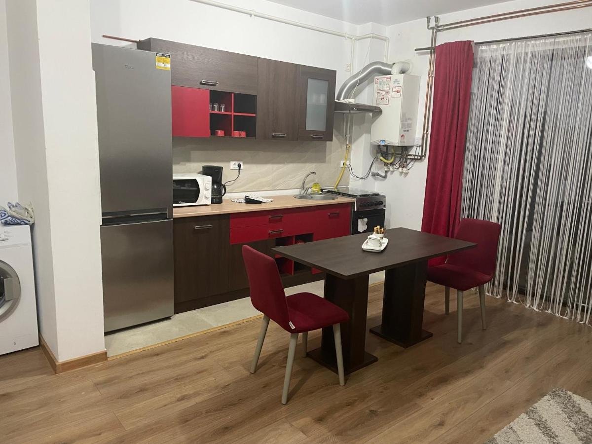 Apartament Adriana Leilighet Giroc Eksteriør bilde