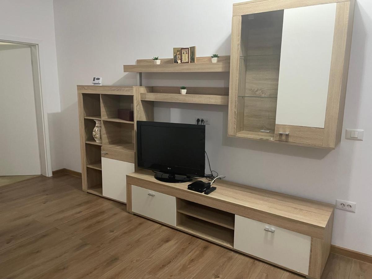Apartament Adriana Leilighet Giroc Eksteriør bilde